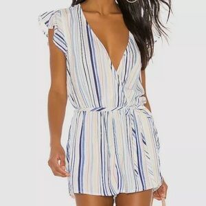 NWT BELLA DAHL V-Neck Short Sleeve Elastic Waist Pockets Romper Size Small